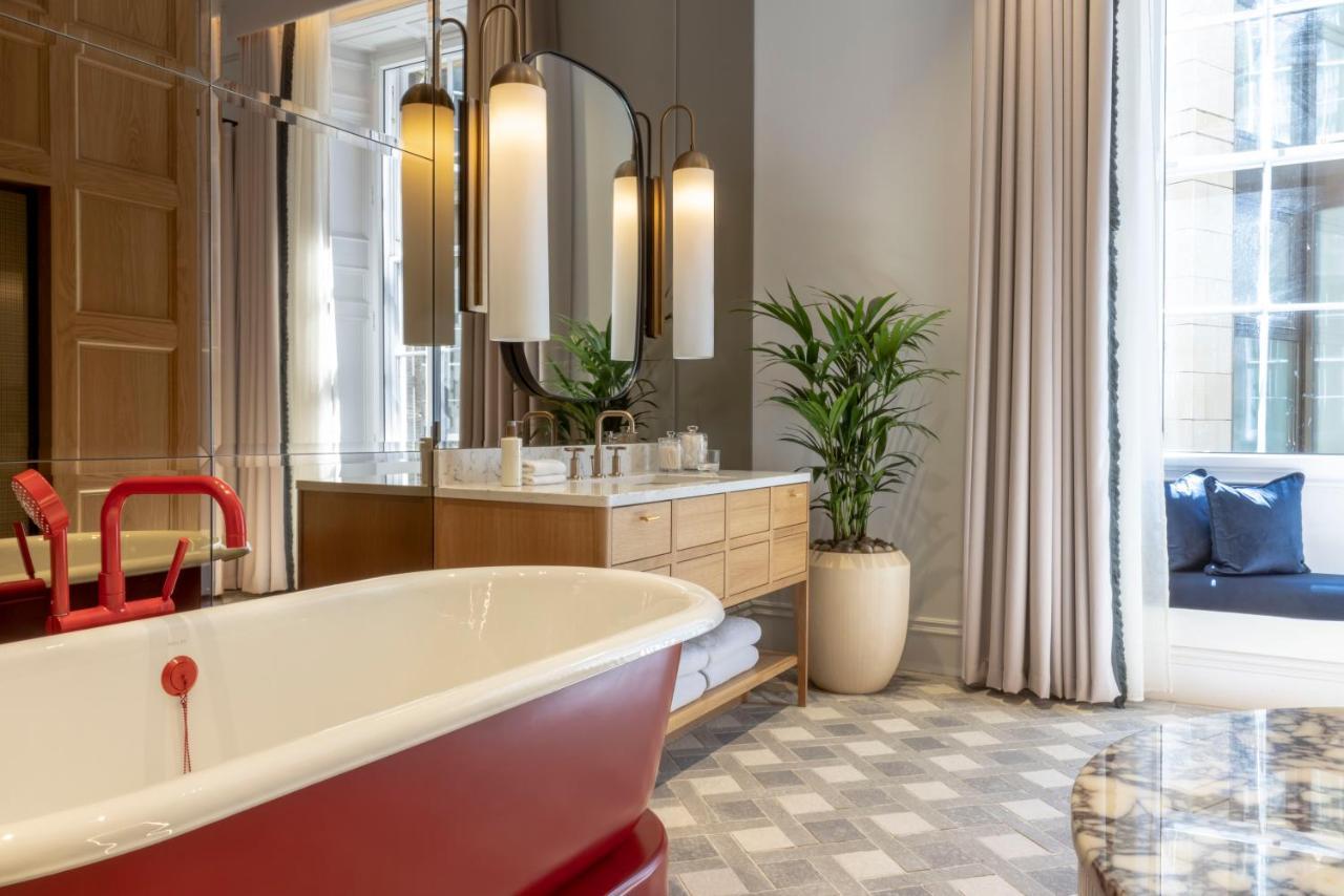 Virgin Hotels Edimburgo Esterno foto Bathroom