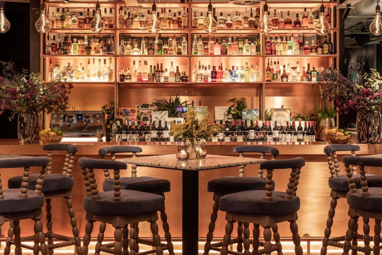 Virgin Hotels Edimburgo Esterno foto The bar at the London Edition