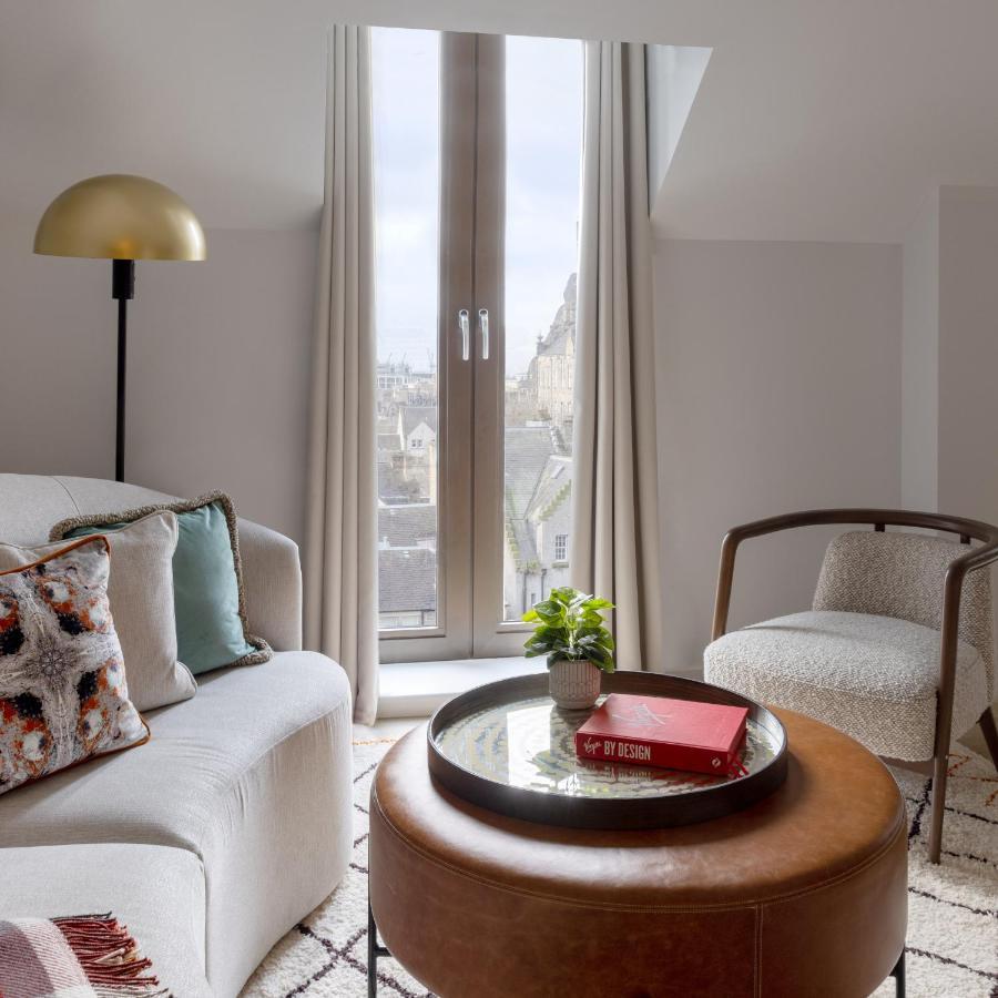 Virgin Hotels Edimburgo Esterno foto A living room at the hotel